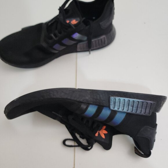 Adidas Ultra Boost Men's Size 10.5 Black and Iridescent Sneaker Shoes - Picture 10 of 13